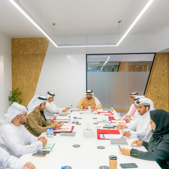 لال الاجتماع الثالث للمجلس الاشرافي والذي سلط الضوء على العديد من المحاور سمو الشيخ راشد بن حميد يوجه بإنجاز كافة معاملات أهالي مدينتي مصفوت والمنامة