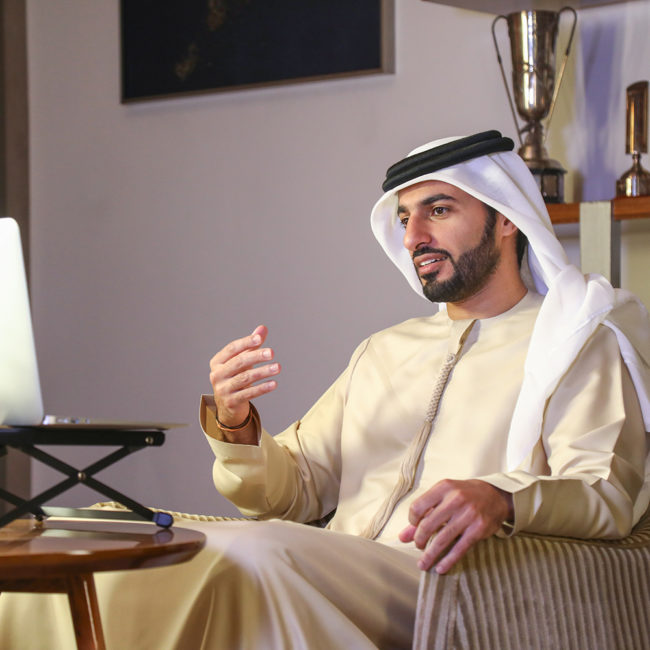 مجلس راشد بن حميد يستضيف حوار علمي هام حول فيروس كورونا بين الوقاية والعلاج
