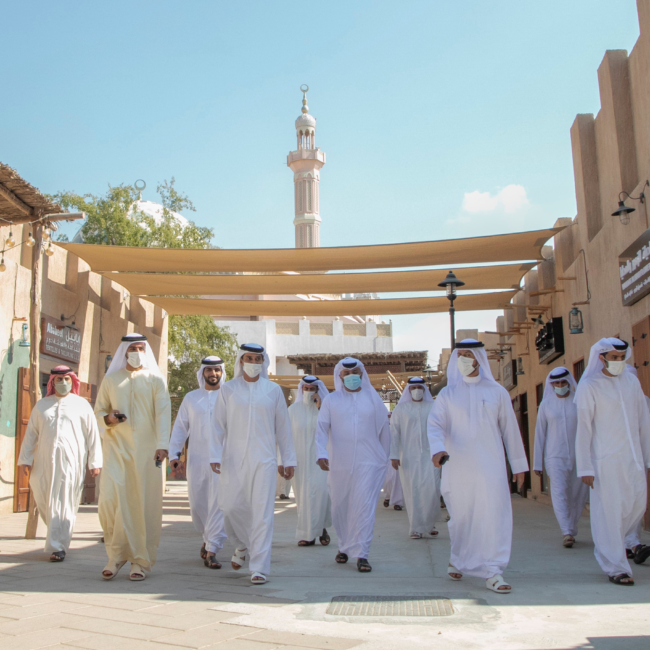 سمو الشيخ عبد العزيز بن حميد النعيمي وسمو الشيخ راشد بن حميد يفتتحان جملة من المشاريع الاستثمارية في مشروع الحي التراثي