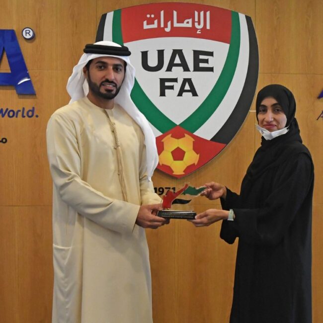 بحضور راشد بن حميد اتحاد الكرة يعقد اجتماعاً مع اللجنة الوطنية لمكافحة المنشطات